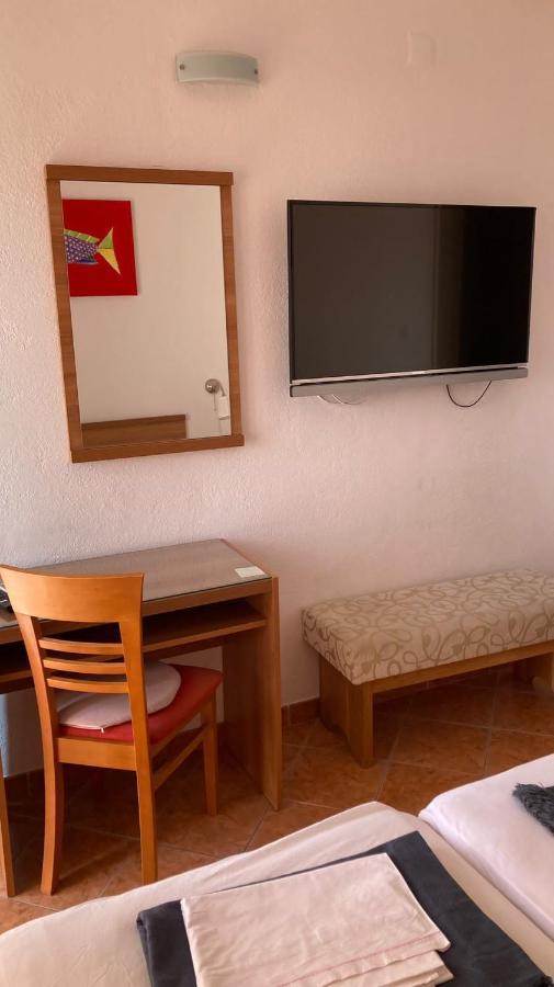Rooms Vinka Tudor Хвар Экстерьер фото