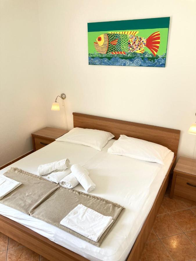 Rooms Vinka Tudor Хвар Экстерьер фото