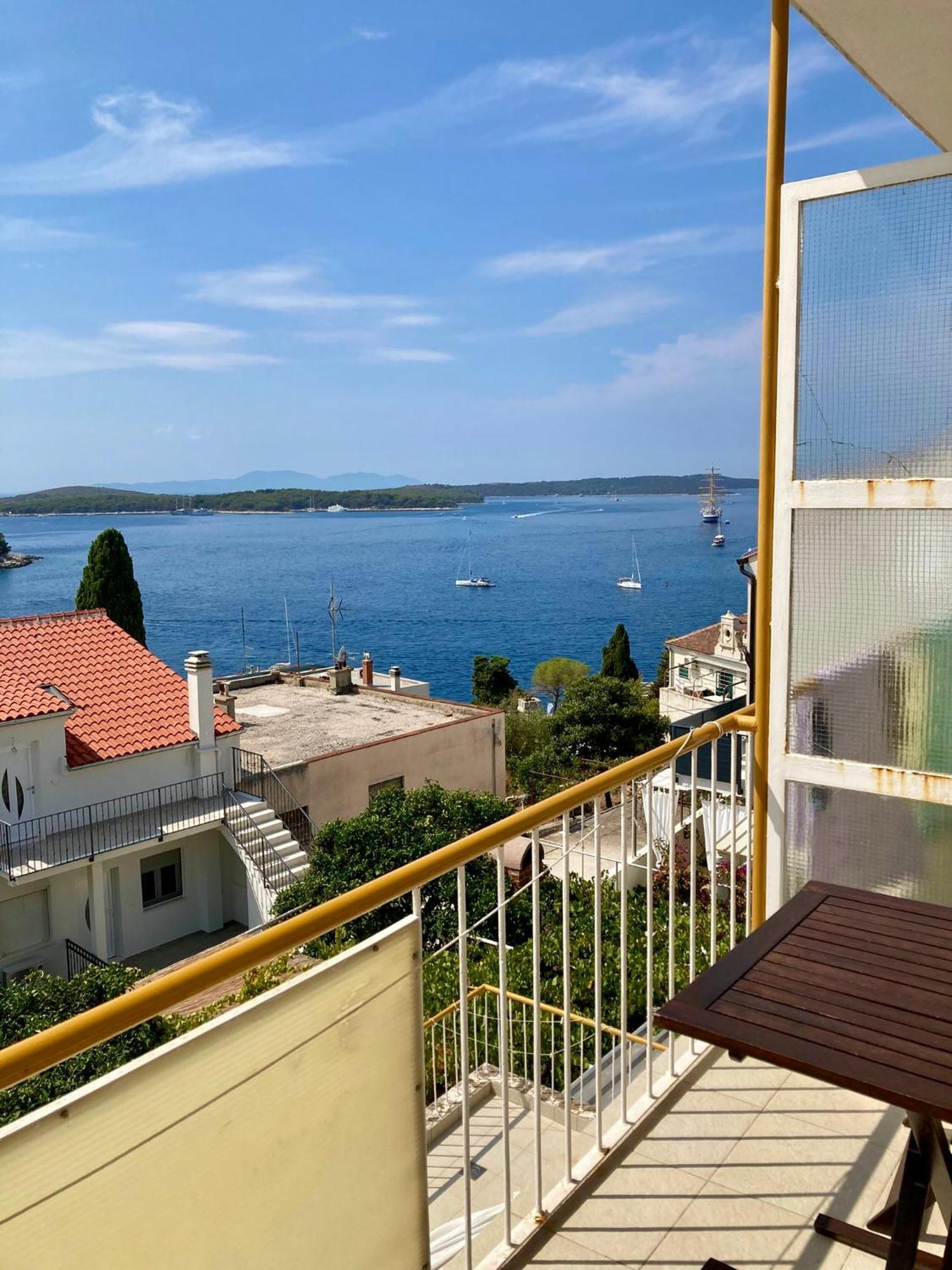 Rooms Vinka Tudor Хвар Экстерьер фото