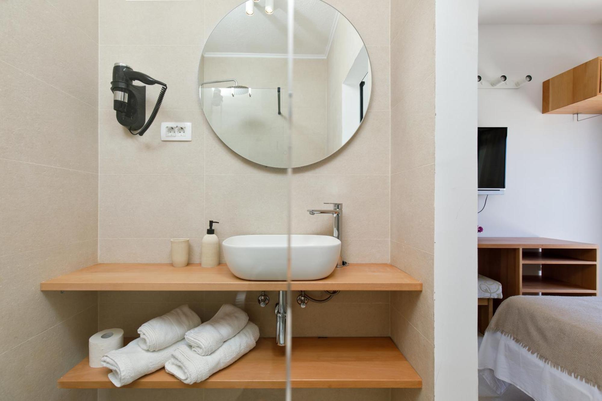 Rooms Vinka Tudor Хвар Экстерьер фото