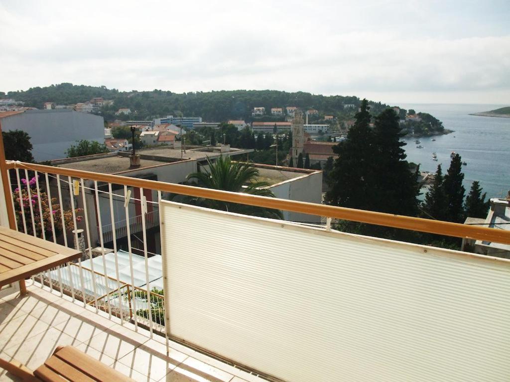 Rooms Vinka Tudor Хвар Экстерьер фото